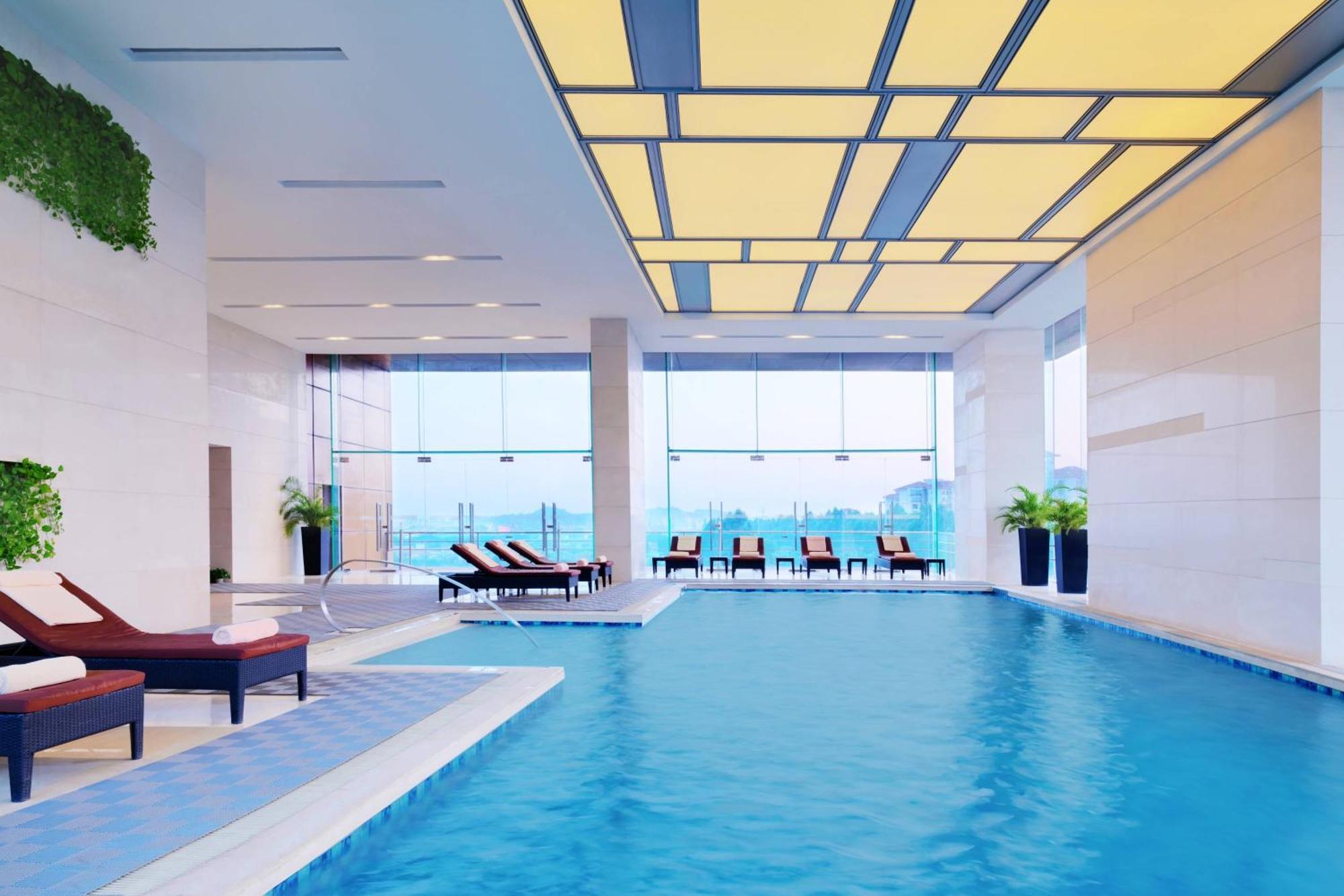 โฟร์ พอยต์ บาย เชอราตัน กวางโจว ตงผู Hotel ภายนอก รูปภาพ