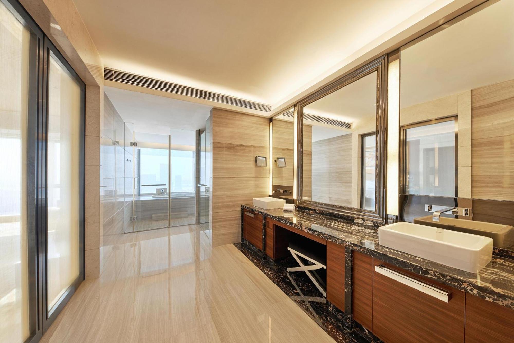โฟร์ พอยต์ บาย เชอราตัน กวางโจว ตงผู Hotel ภายนอก รูปภาพ